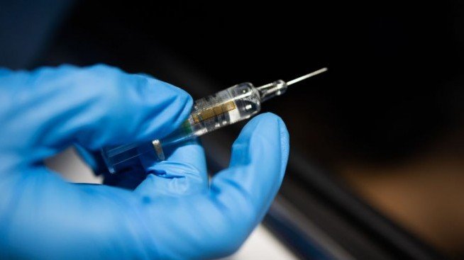 Над 2700 души у нас вече са получили първата доза от COVID ваксината