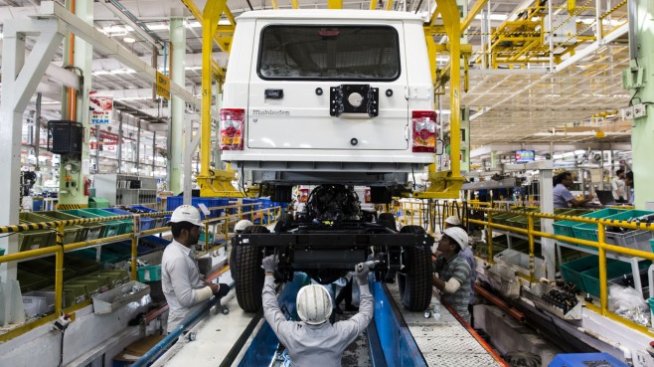 Лидерът в сегмента на SUV моделите в Индия продава мажоритарен дял в Ssangyong