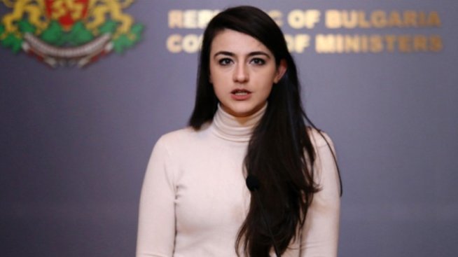 Лена Бориславова: Темата за Северна Македония ще мине през Народното събрание