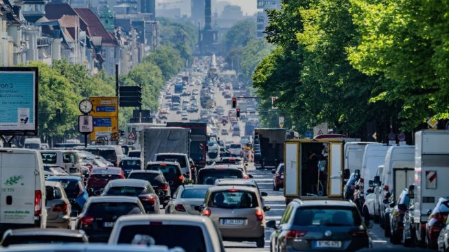 Срещата на върха на лидерите на ЕС прерасна в тричасов спор за автомобилните емисии