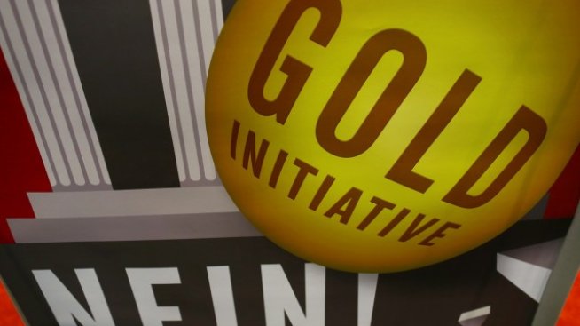 Златната инициатива ще попречи на поддържането на тавана на франка спрямо еврото