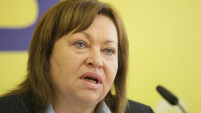 Хр. Христова: Дебатът за минималната работна заплата се движи между крайни позиции