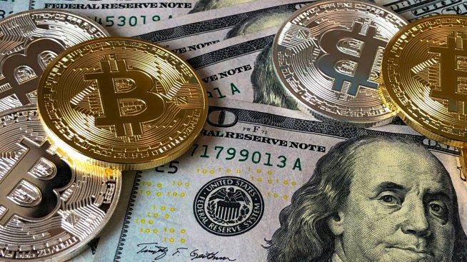 Финансов анализатор: Горещите пари отиват в Америка за инвестиции в криптоактиви