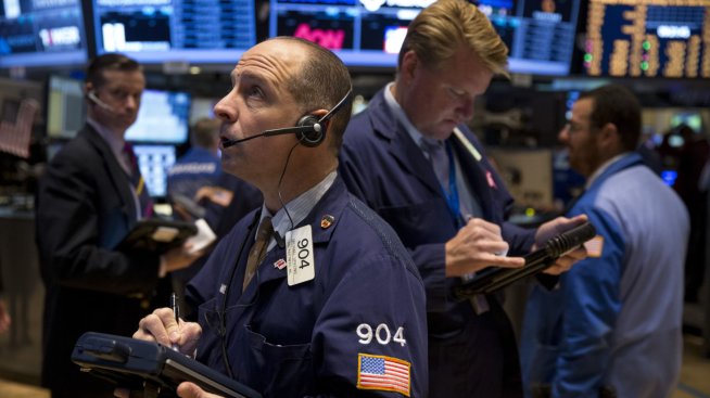 Оптимизмът владее Wall Street на фона на надеждите за облекчаване на политиката на Фед*