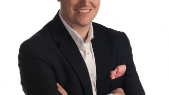 Шон Брикел в София след седмица