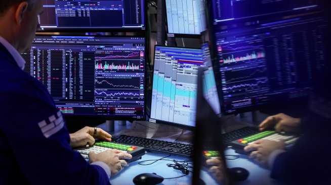 Dow затвори над 53 хил. пункта за първи път
