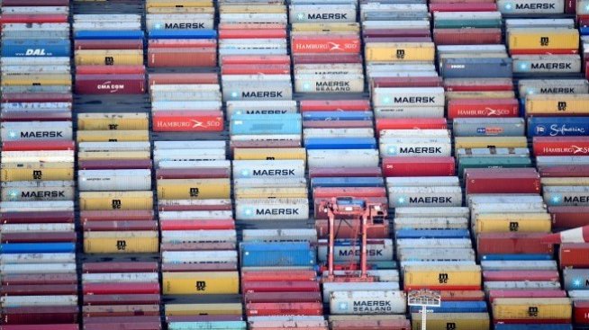 Вносът и износът на Китай се понижават по-слабо от очакваното през март