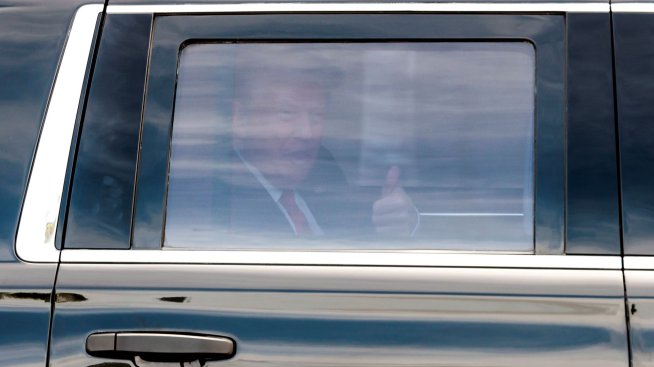 Тръмп бе задържан за кратко във федералния съд в Маями*