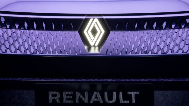 Renault се готви да листне своя електромобилен бизнес догодина
