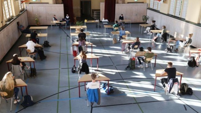 Ще стигнат ли 80 хиляди устройства за ресурсно обезпечаване на образованието?