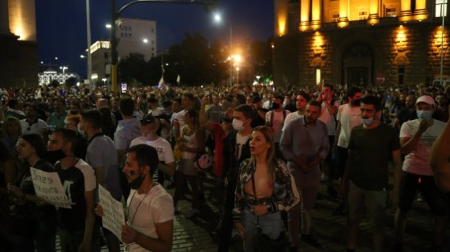 Сблъсъци и арести на вчерашните протести в София