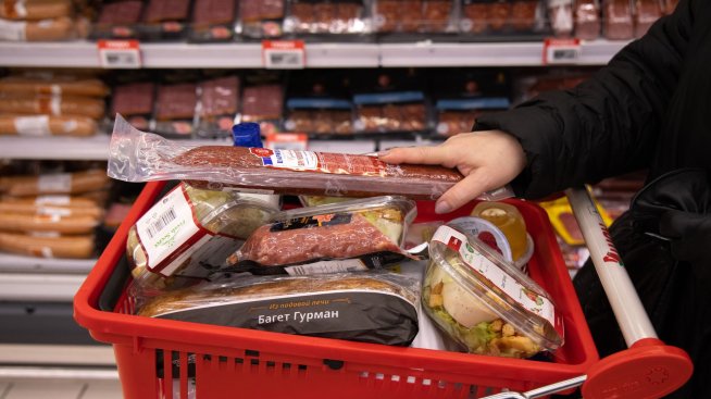 КНСБ: Месечната издръжка на живот за тричленно семейство вече е близо 2600 лева