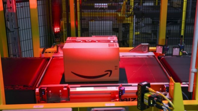 Защо Amazon е най-зле представилата се FAANG акция за 2021 г.?