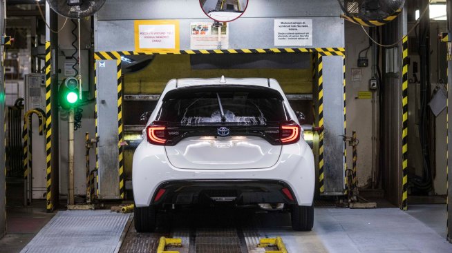 Борсовото рали изстреля Toyota обратно сред петте най-високо оценявани компании в Азия