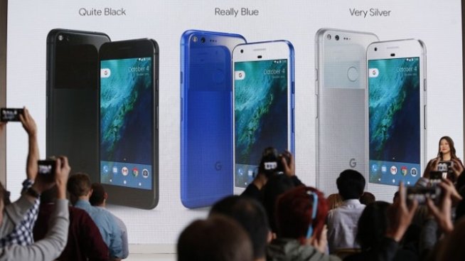 Със смартфоните Pixel и Pixel XL Google се изправя срещу Apple