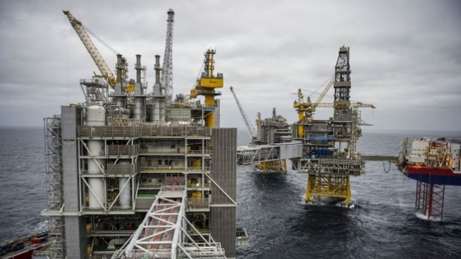 Очаква се плавно увеличение на цената на петрола през лятото