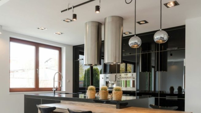 Търговията с акциите на "Елмарк Инвест" ще започне от 22 февруари