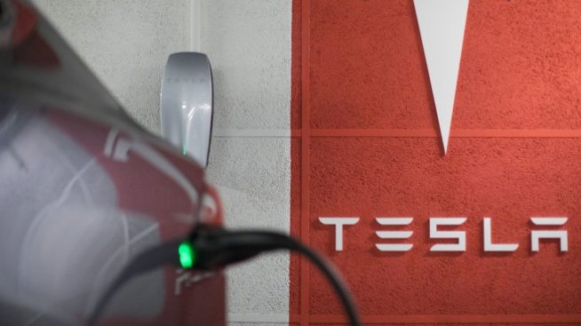 Tesla губи основно предимство заради разширяването на достъпа до своите станции