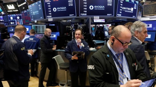 Вероятността за подновяване на търговските преговори успокои леко Wall Street 