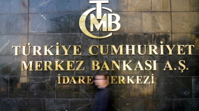 Турската централна банка уволни главния си икономист 