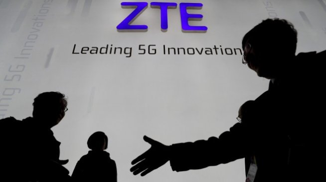 САЩ позволяват на ZTE временно да възобнови някои дейности