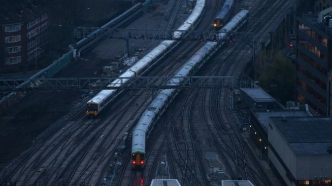 Правителството отпуска заем от 104 млн. лева за БДЖ