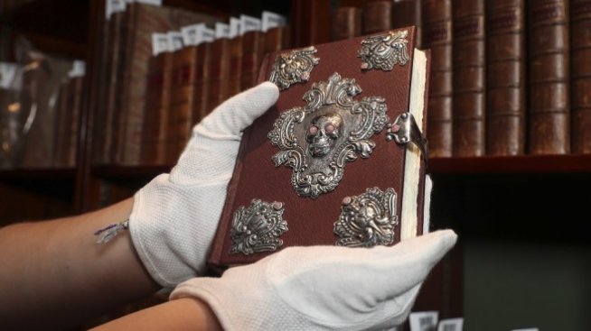 Ръкопис на Джоан Роулинг отива на търг