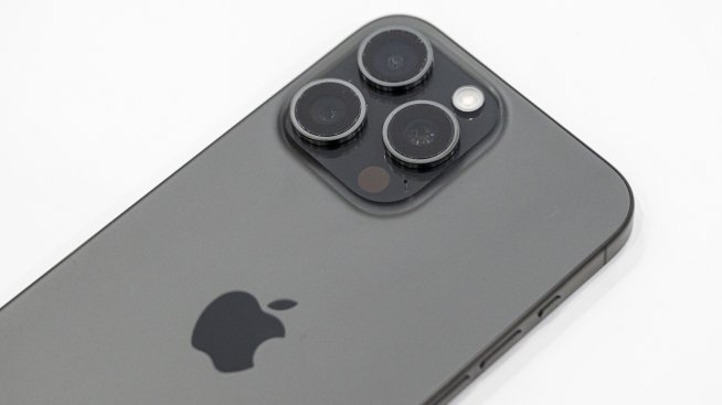По-лесно ли се ремонтират новите iPhone 15 Pro и iPhone 15 Pro Max?