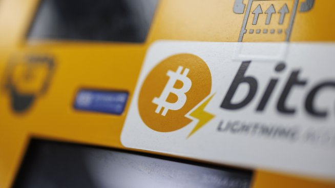 Биткойнът отново е рекордьор с обръщането на инвеститорите към риска