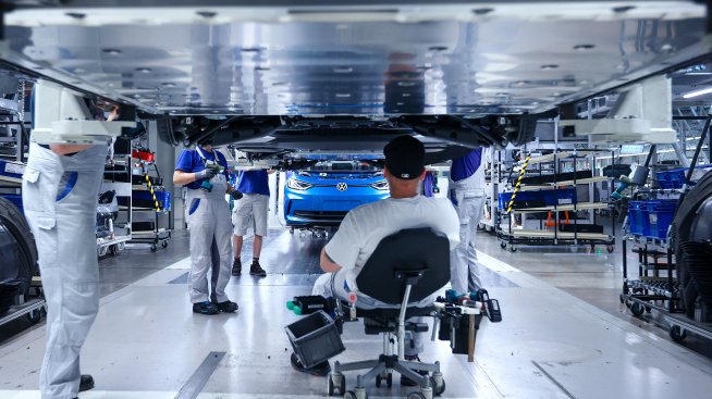 Германските фабрични поръчки са нараснали преди новите мита на Тръмп