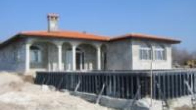 Средно 1 700 евро за кв. м за вила в голф комплекса BlackSeaRama