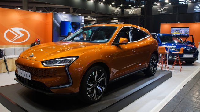 Китайската Seres набра 1,8 млрд. долара от листването си на борсата в Хонконг