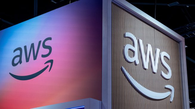 Amazon Web Services показва признаци на слабост, докато конкурентите набират скорост