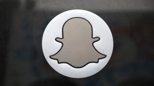 Snapchat започва партньорство с платежната услуга Square
