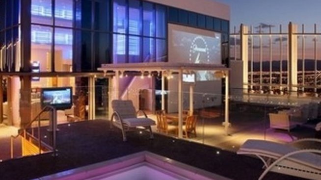 Луксозен имот в Лас Вегас се продава с бонус – Lamborghini Huracan