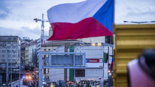 Анонимни акаунти в TikTok подкрепят радикални партии преди изборите в Чехия