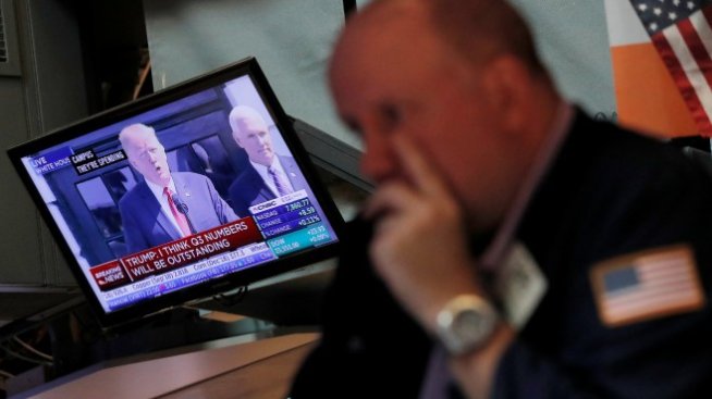 Сянката на търговска конфронтация надвисна над Wall Street