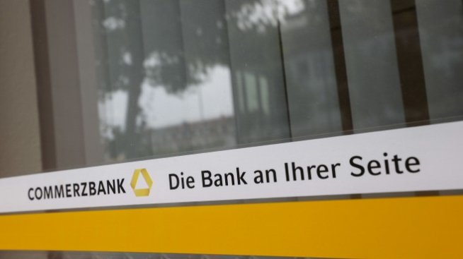 Cerberus обмисля да купи държавното участие в Commerzbank