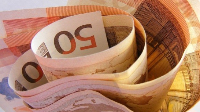 Чуждите инвестиции в България се свиха с близо 64% към юли