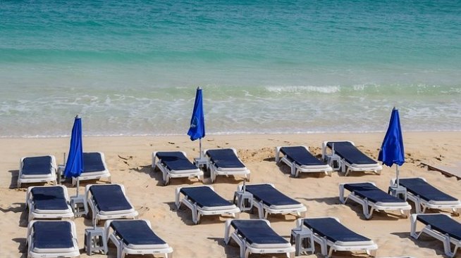 Цените за чадър и шезлонг по варненските плажове няма да се вдигат