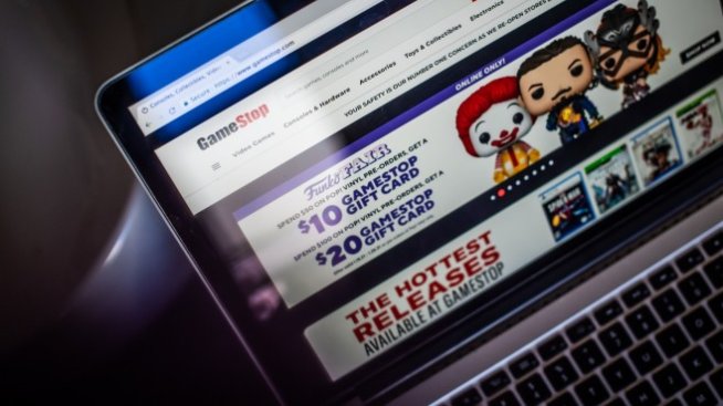 Накъде след шума около GameStop?