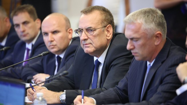 ИТН вече има подкрепа от 48 депутати след срещата с независимите от ДПС