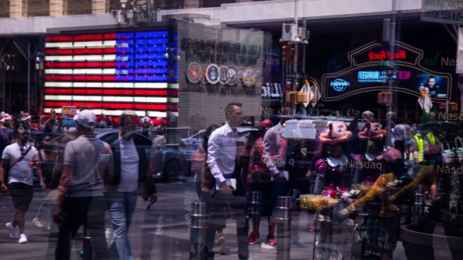 Акциите на Nvidia подкрепят американските индекси в началото на новата седмица*