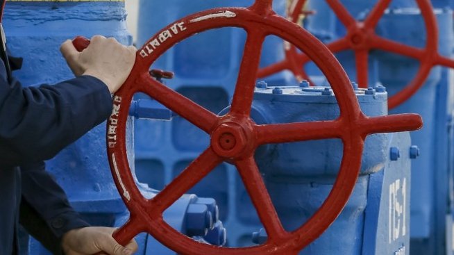 Стъпка накриво ли се оказа новият модел за цената за пренос на газ?