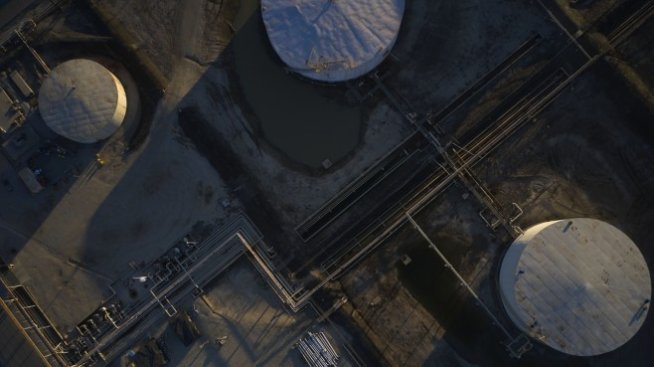 Опасенията за сигурността изтласкаха цената на петрола над 110 долара за барел*