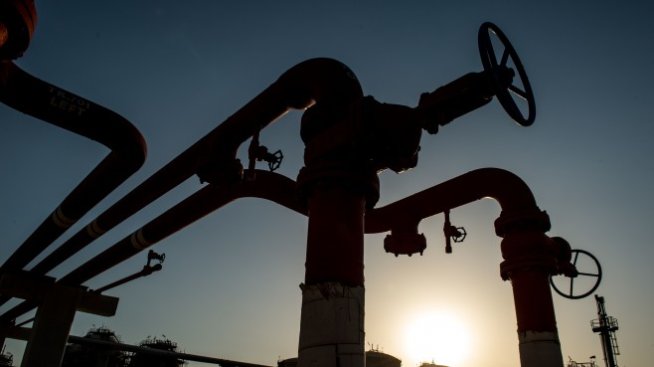 Отлагането на срещата на ОПЕК+ върна опасенията на петролния пазар*