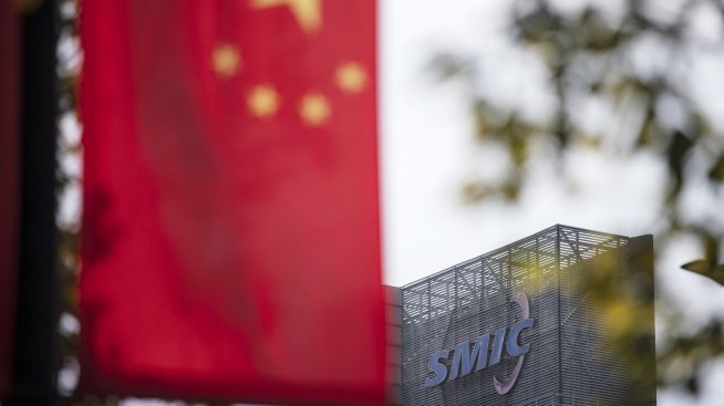Производствени проблеми хвърлят сянка върху приходите на SMIC