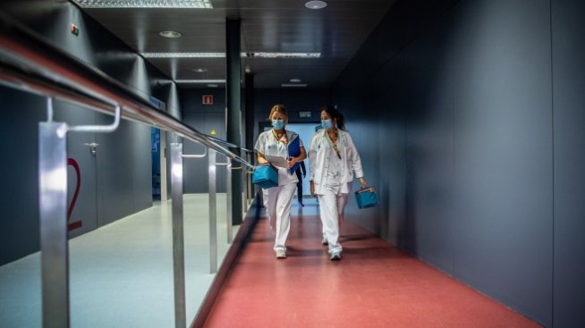 Занижават се изискванията в медицинските стандарти за брой лекари