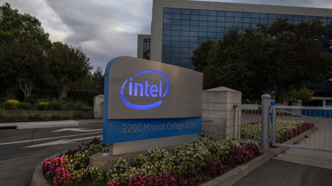 Intel открадна мениджър на Micron за финансов директор