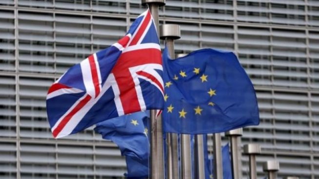 Юридическа кантора иска британският парламент да одобри Brexit